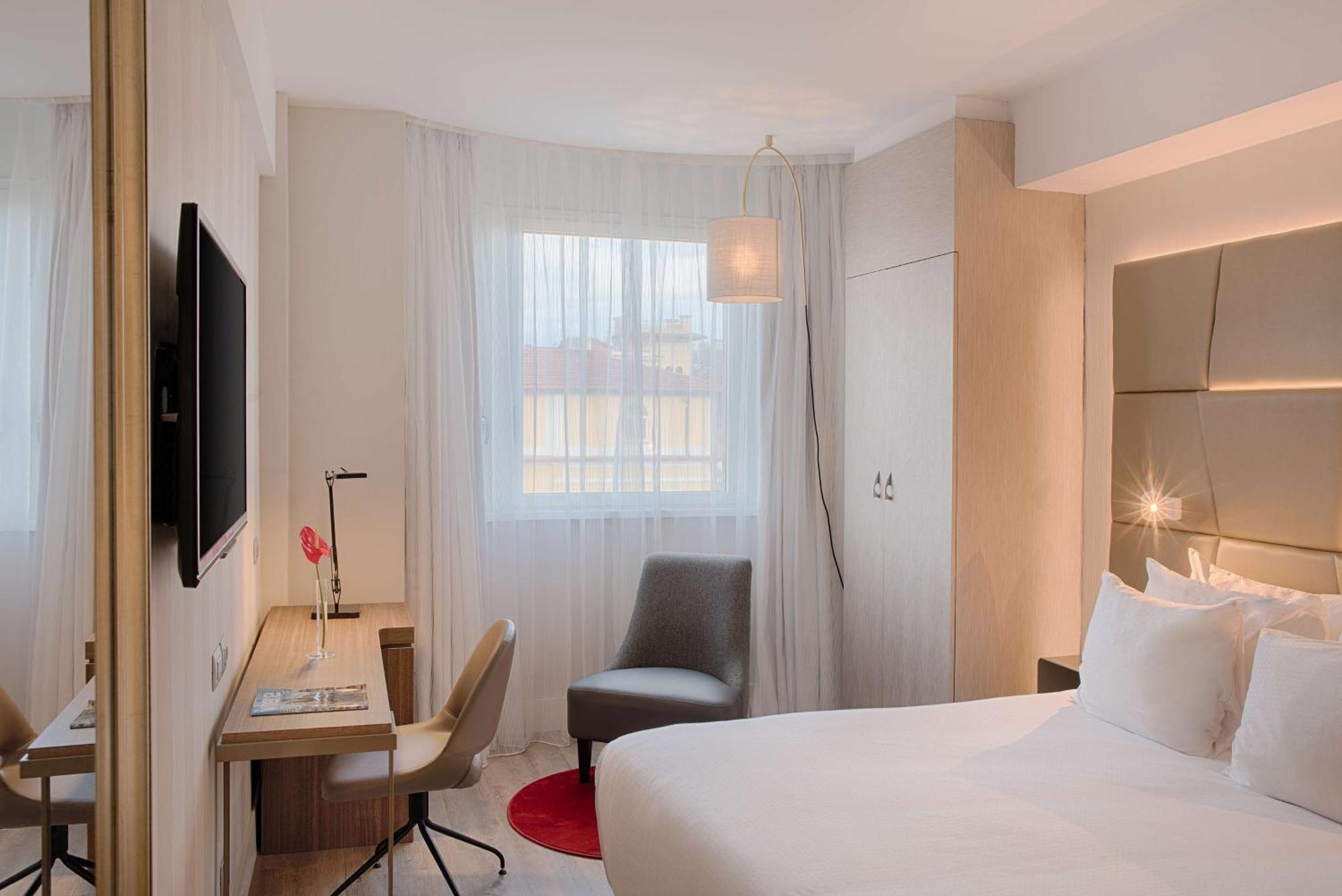 Nh Collection Centro 4*